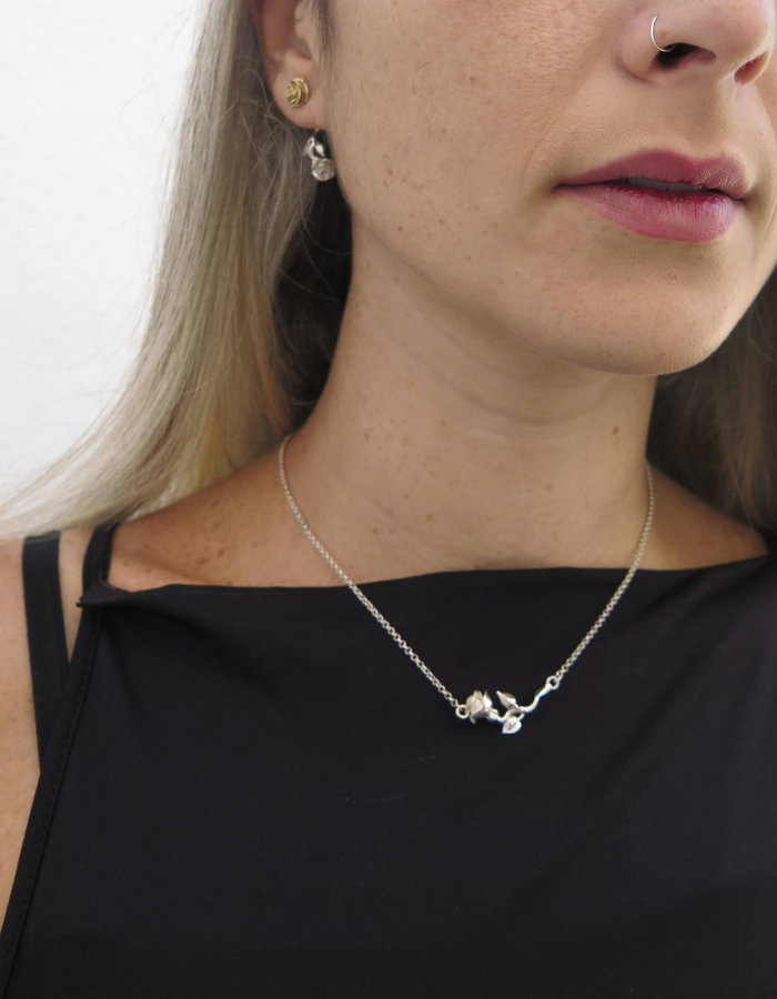 עגיל ורד חובק אוזן זהב 14 קראט וכסף סטרלינג – תמונה 5 | ORTI
